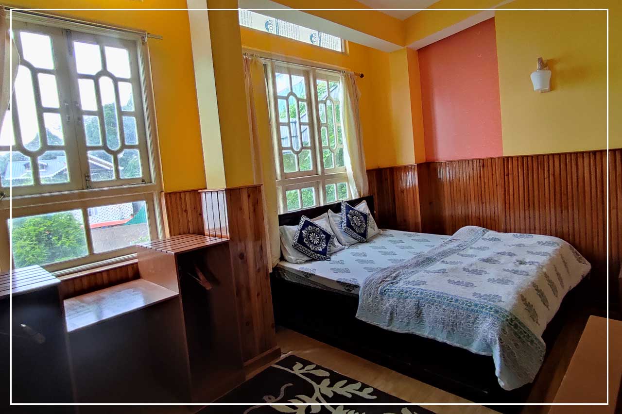 Gerbera Luxury Room